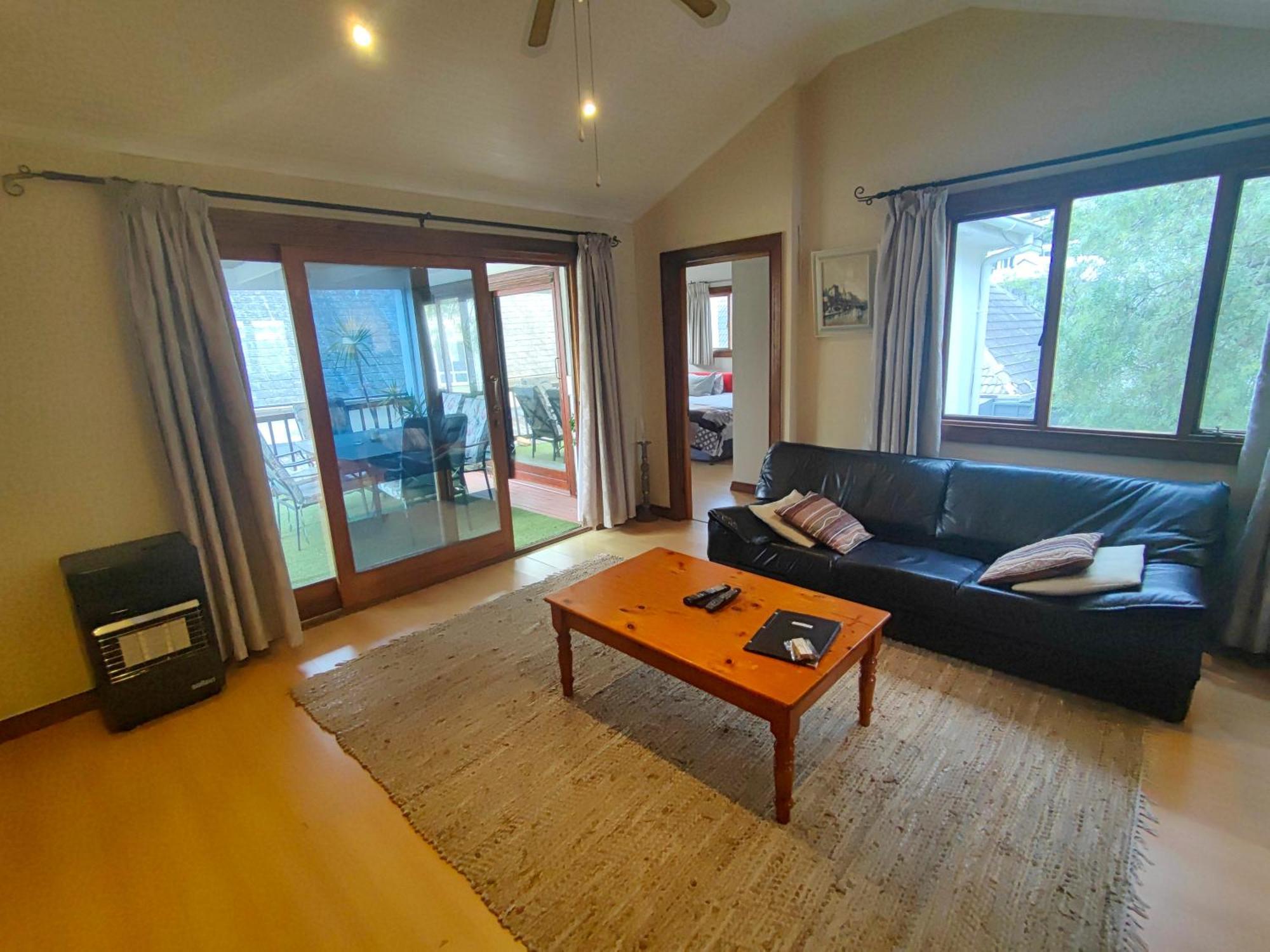 Swiss Cottage Guest House Cape Town Exterior photo